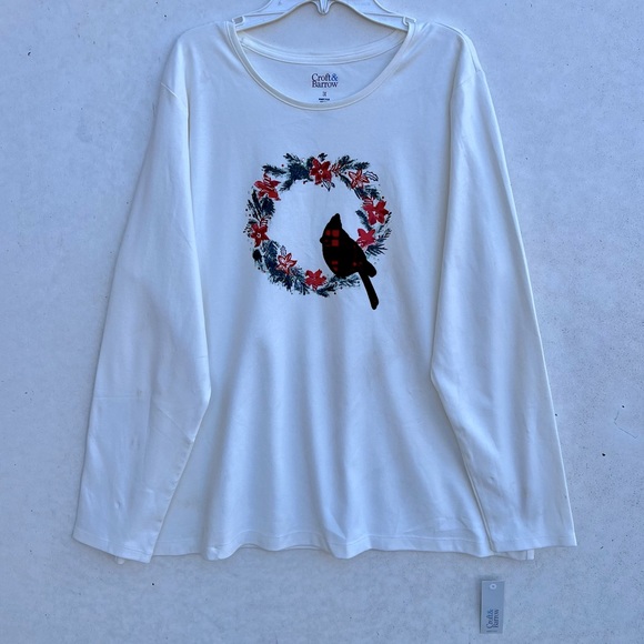 CROFT & BARROW LONG SLEEVED CHRISTMAS WREATH TEE with A TOUCH OF BLING - Picture 4 of 16